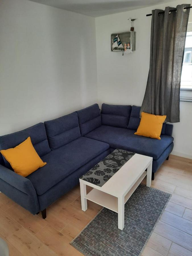 Komfortowy Apartament Dwupoziomowy W Cichej Okolicy Pobierowo Esterno foto